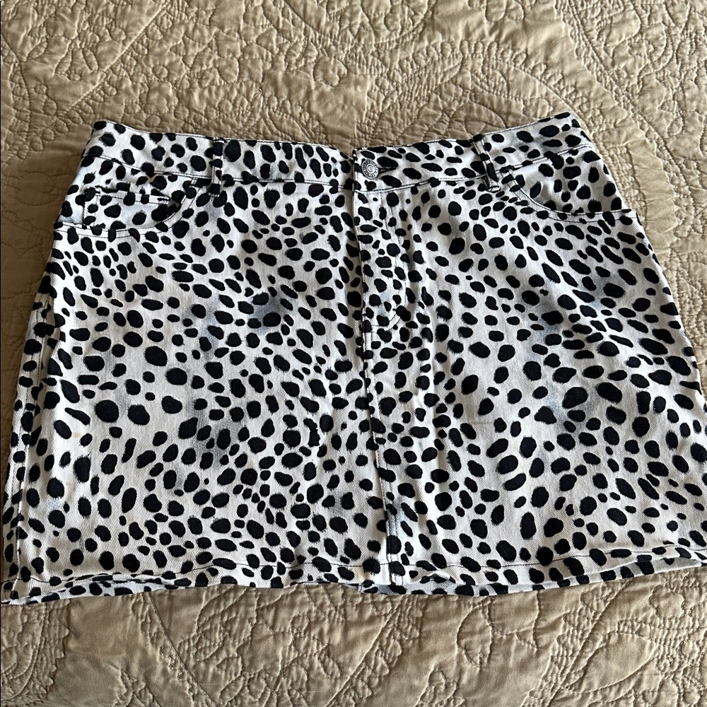 Motel Rocks Black and White Patterned Mini Skirt